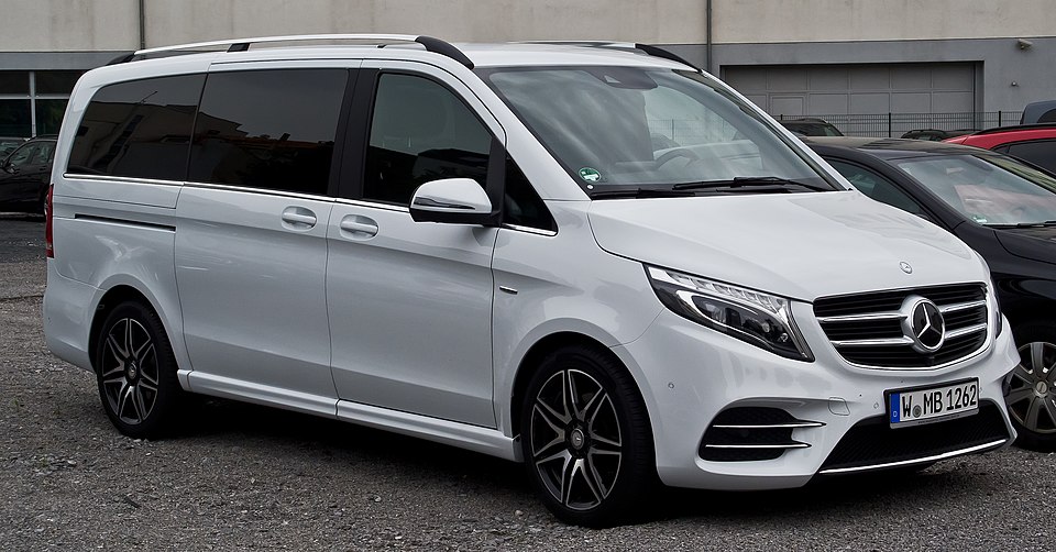 MB Vito pakettiauto vuokralle - 150 € päivä